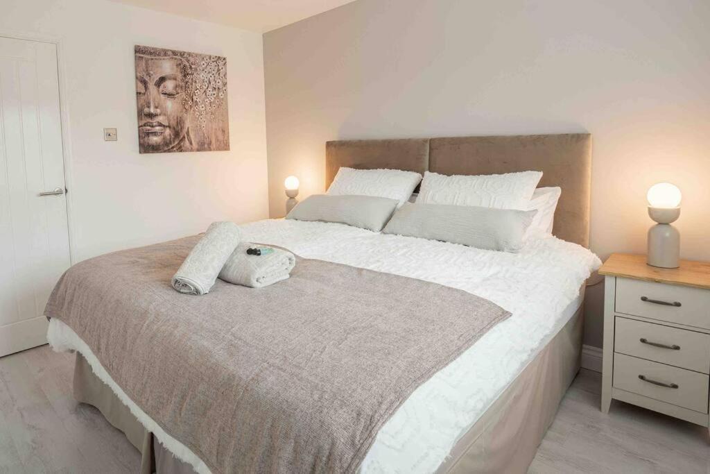Stunning Abode 5 Min From Nec & Bhx, Pets Allowed 말스톤그린 외부 사진